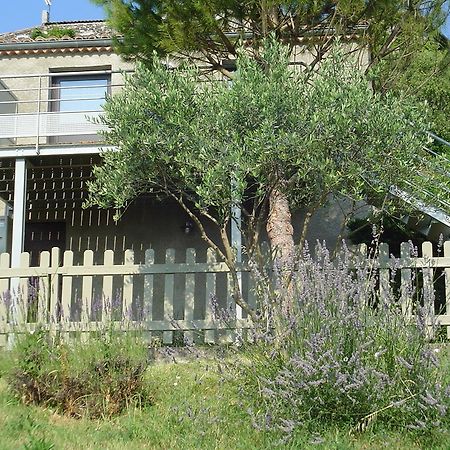 La Cabane De Pepe Emilien Bed & Breakfast Chomerac エクステリア 写真